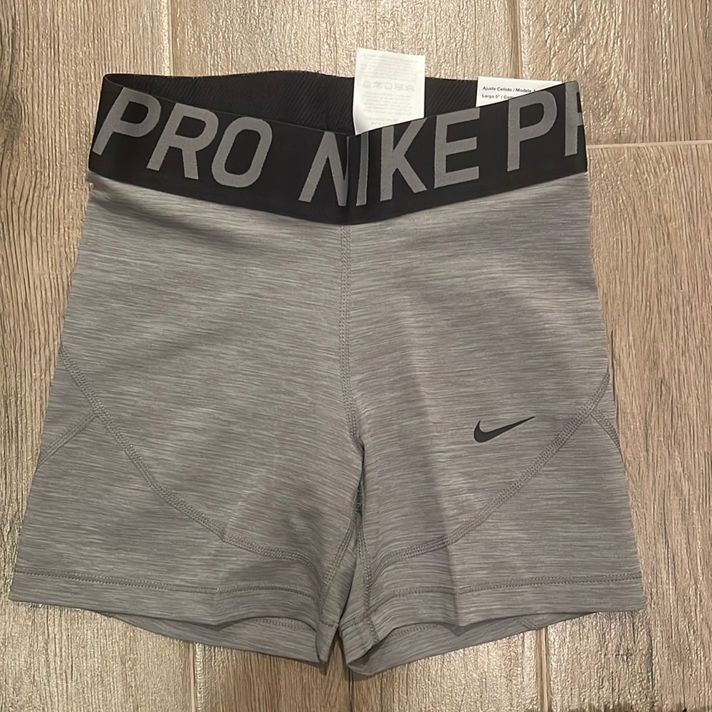 Nike Pro shorts 5 inch